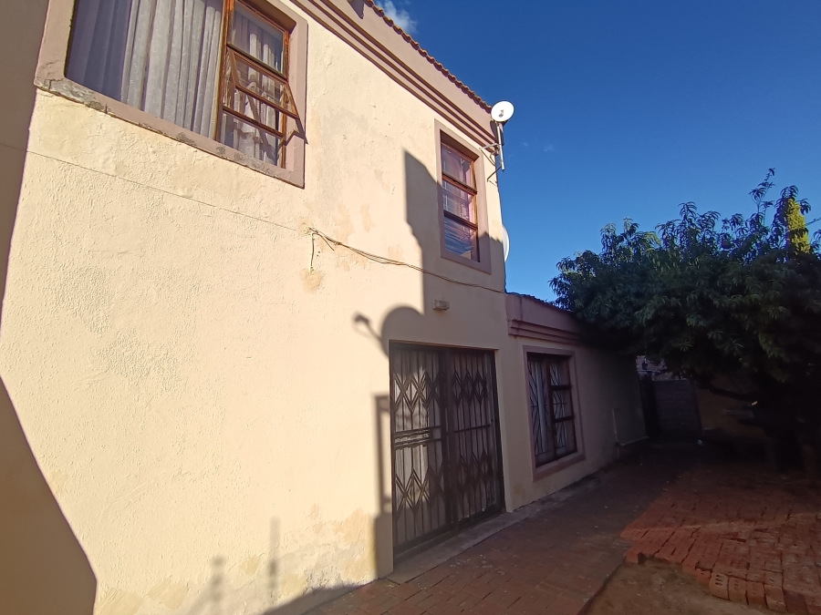 4 Bedroom Property for Sale in Vista Park Free State